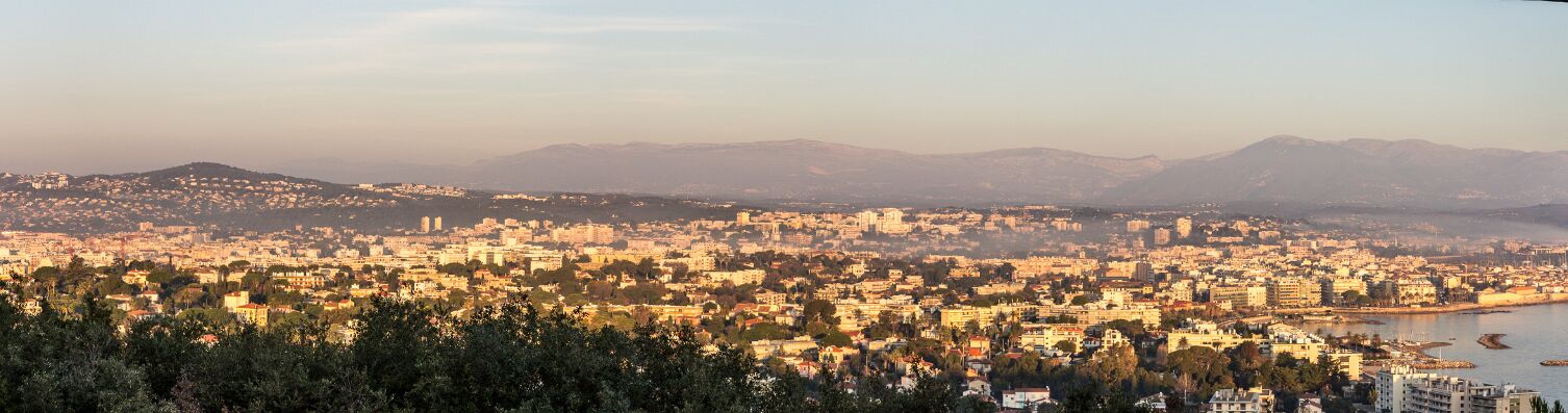 2012.01.13 Antibes Juan vu du Phare (11i) null