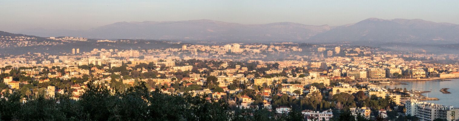 2012.01.13 Antibes Juan vu du Phare (10i)_ null
