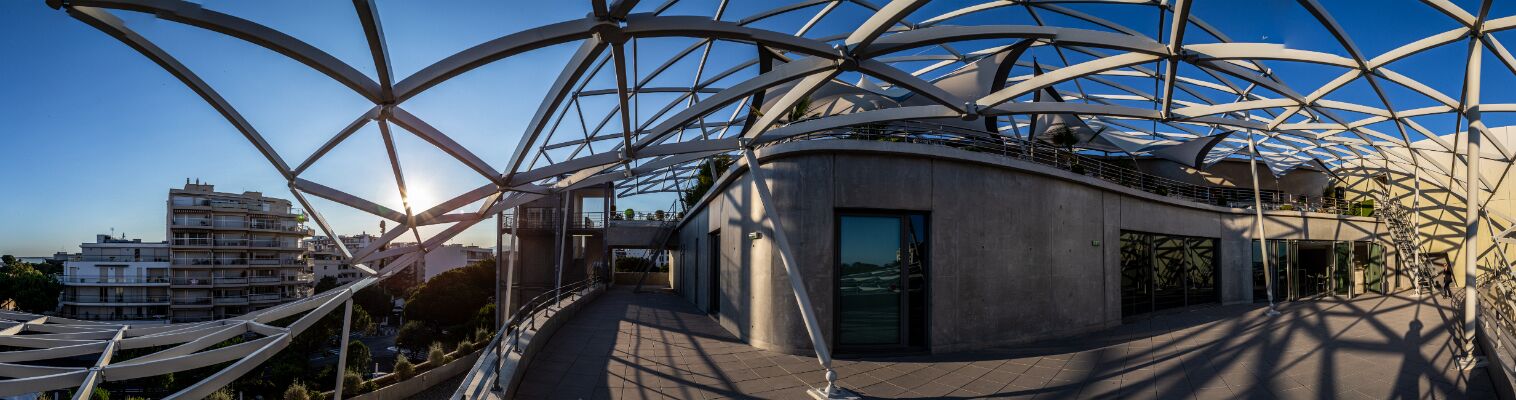 2016.06.22 terrasse Palais des Congres Juan (1) null