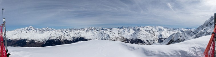 2023.03.21 Vue du Mont Blanc depuis le sommet de l'Aiguille Rouge (12i)